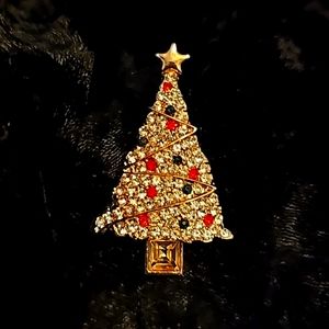 Ladies Brooche Gold Tone with Rinestones...